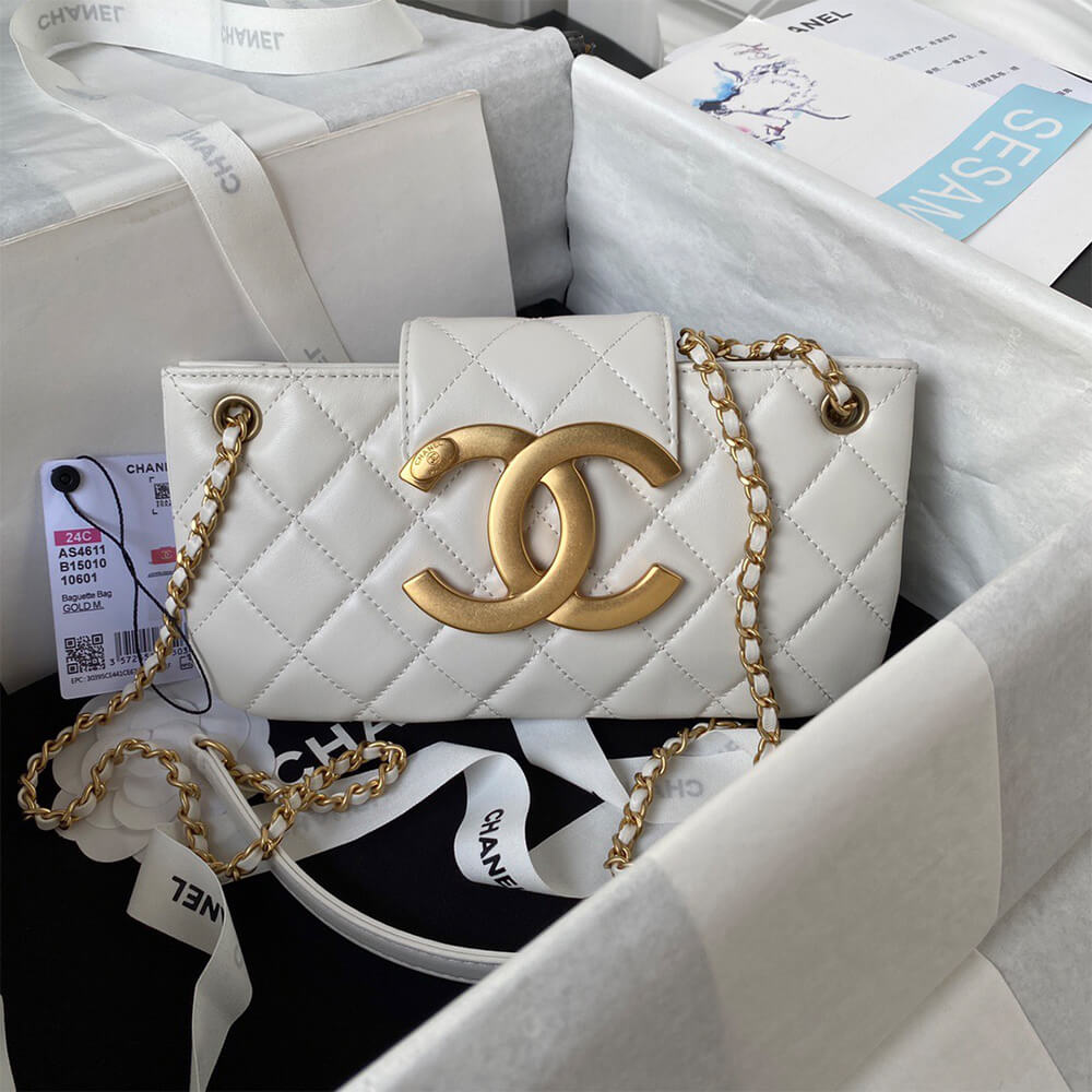 Ch*el baguette bag